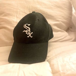 Chicago White Sox Velcro back baseball hat